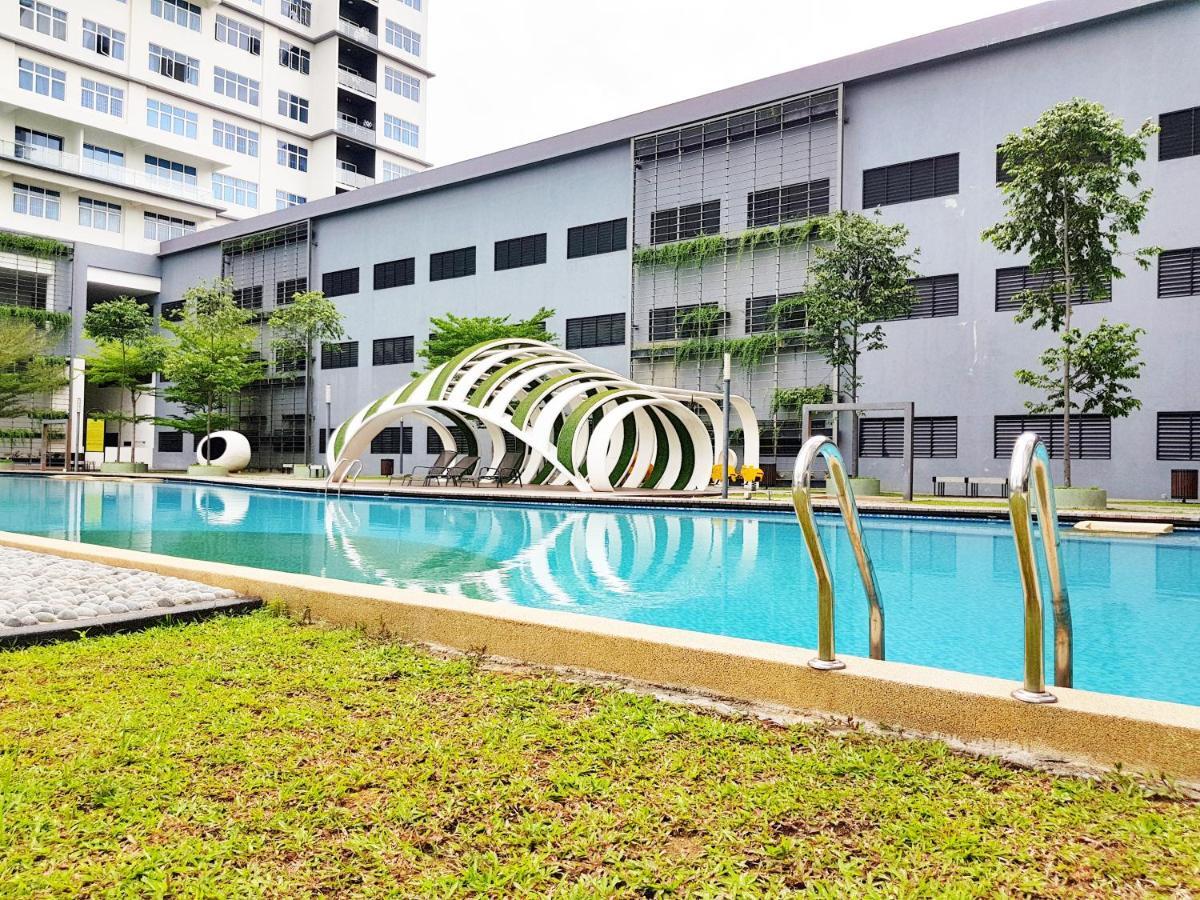 No.7 The Zebra @ Puchong Skypod Residence 外观 照片